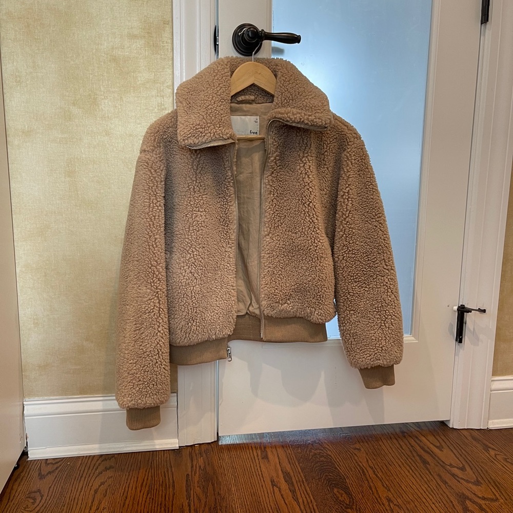 Aritzia teddy’s jacket